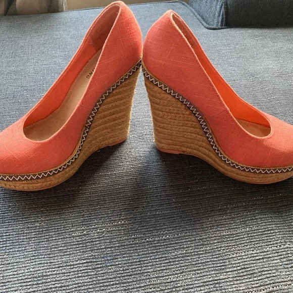 Spring wedges size 6 - Picture 4 of 5